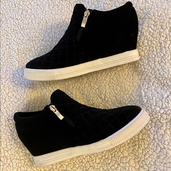 Oli Jolie Shoes - Black Platform Zip-Up Wedges